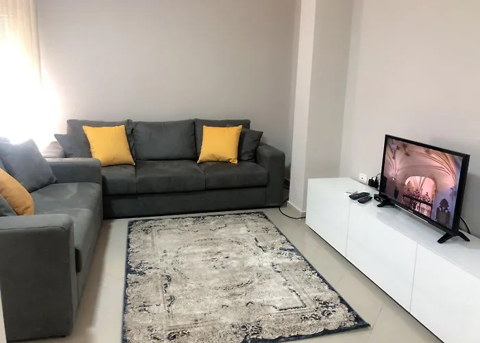 Centre Lionsgate 12 * ティラナ