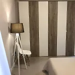 Centre Lions Gate 1 Apartment