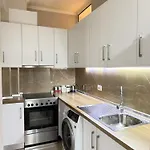 Apartment Centre Lions Gate 1 Tirana